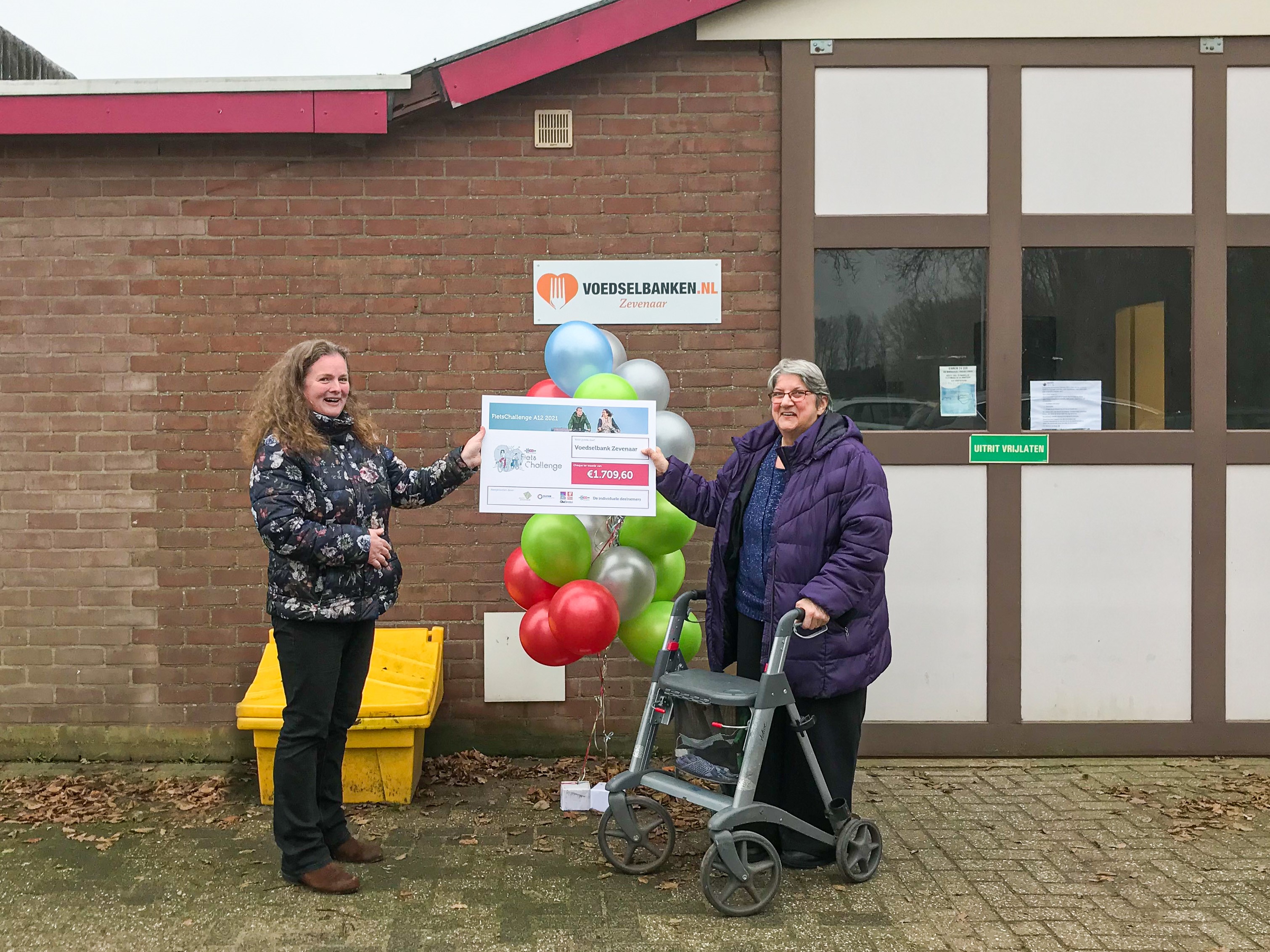 Donatie voor Voedselbank Zevenaar